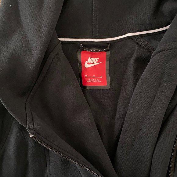 Nike Sportswear Tech Fleece Cape Hoodie Jacket - Picture 3 of 3